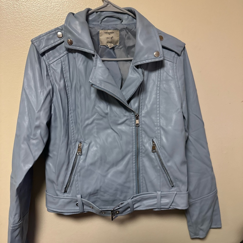 Blue Jacket used one time have a little rasp in left hand see in picture